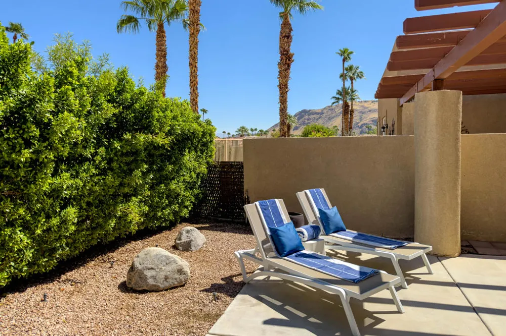 222 Canyon Circle #5 Palm Springs, CA 92264