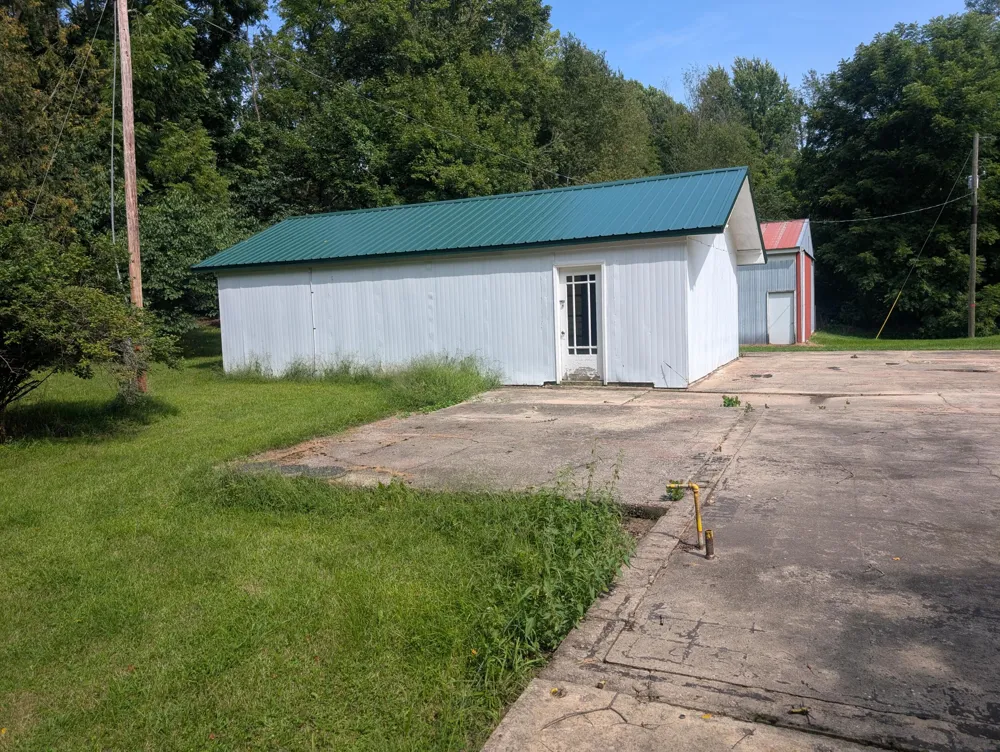 60322 46th Avenue Lawrence, MI 49064