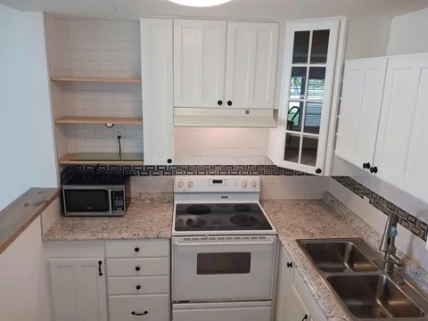 163 LYNDHURST L #163