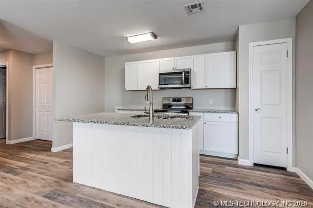 5328 S State Hwy 97 Sand Springs, OK 74063