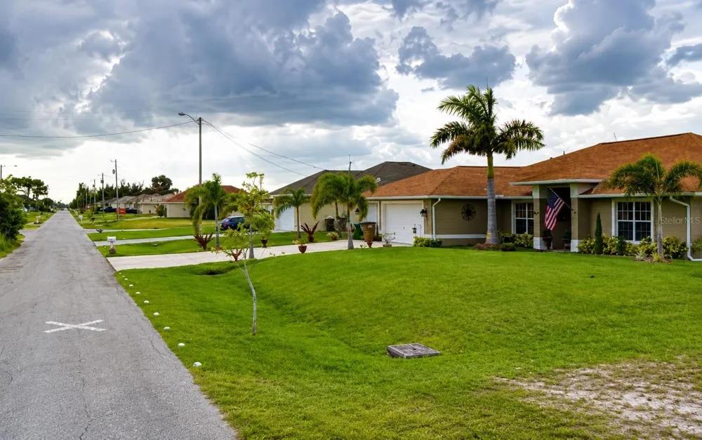 2524 NW 7TH STREET Cape Coral, FL 33993