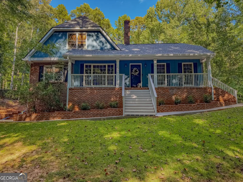 400 Darren DR Fayetteville, GA 30215