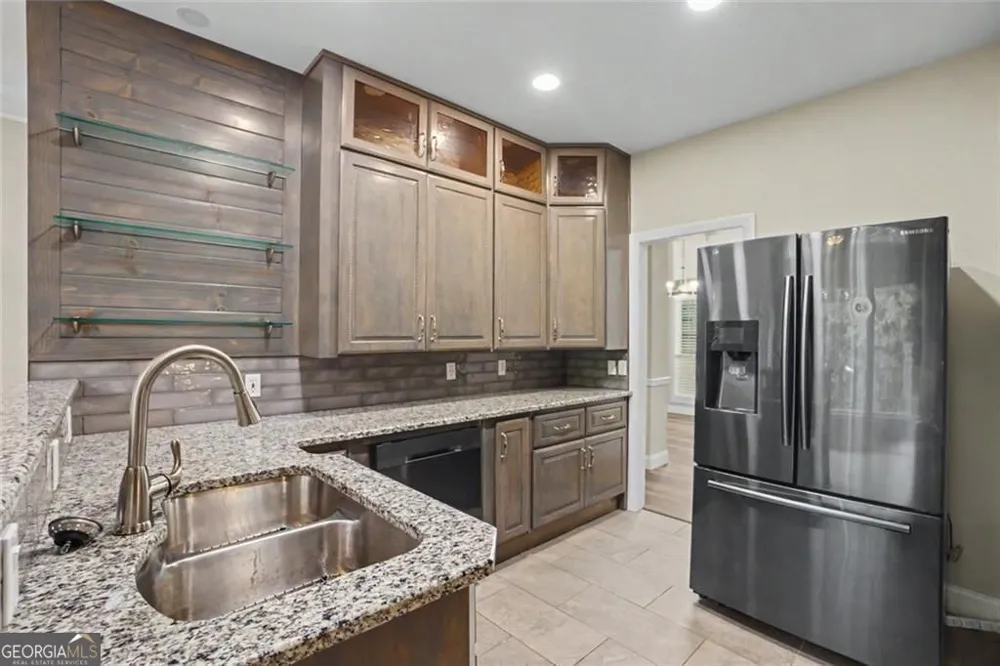 102 Legacy CT Woodstock, GA 30189
