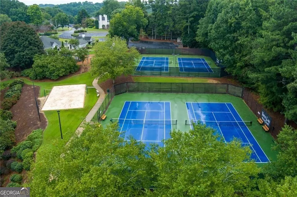 102 Legacy CT Woodstock, GA 30189