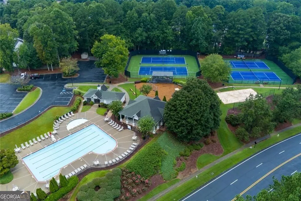 102 Legacy CT Woodstock, GA 30189