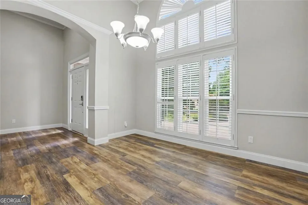 102 Legacy CT Woodstock, GA 30189