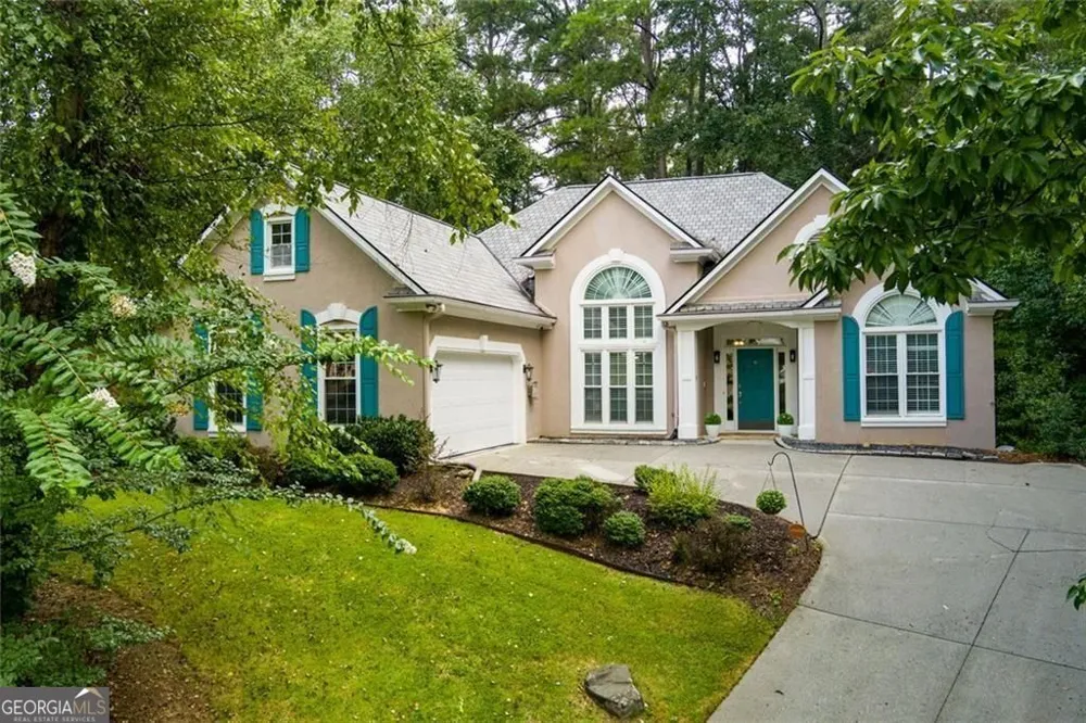 102 Legacy CT Woodstock, GA 30189