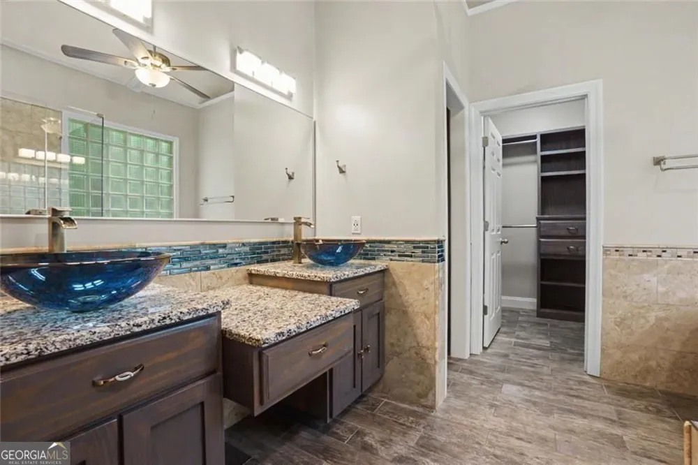 102 Legacy CT Woodstock, GA 30189