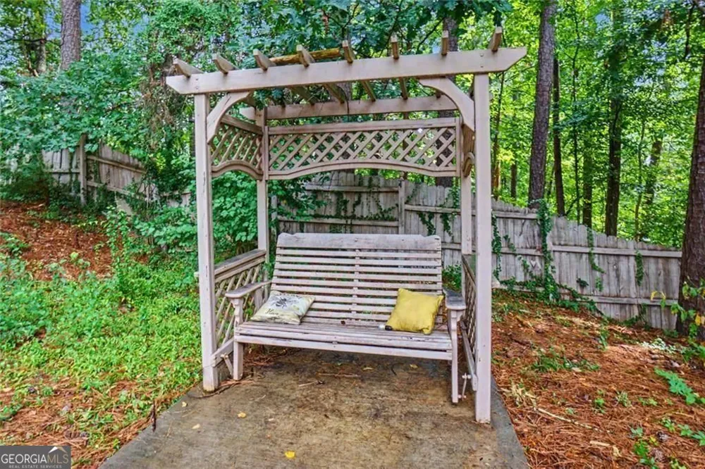 102 Legacy CT Woodstock, GA 30189