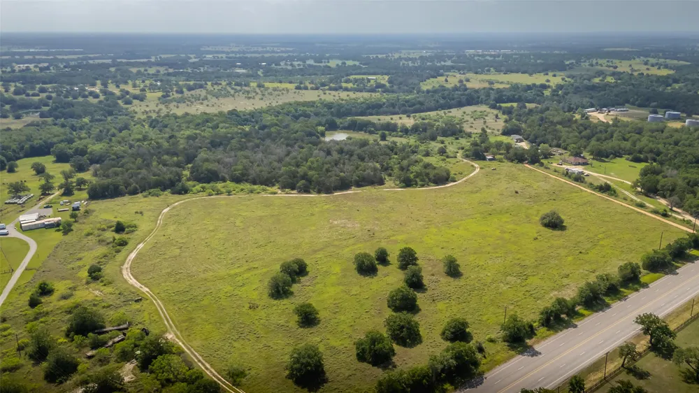 US Hwy 77 S Giddings, TX 78942