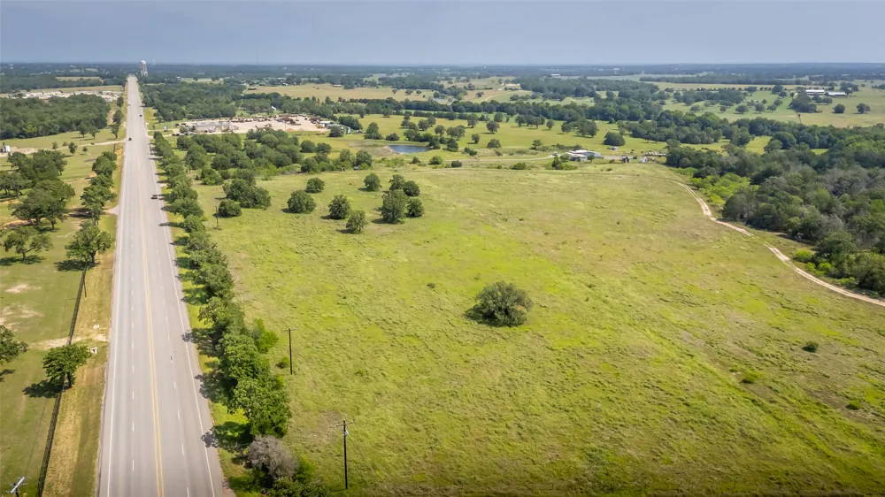 US Hwy 77 S Giddings, TX 78942