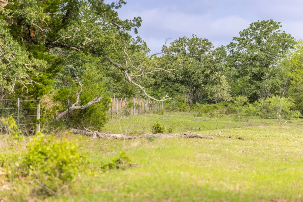 US Hwy 77 S Giddings, TX 78942