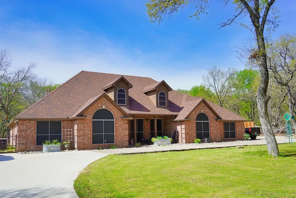 286 W Ridge Street Decatur, TX 76234