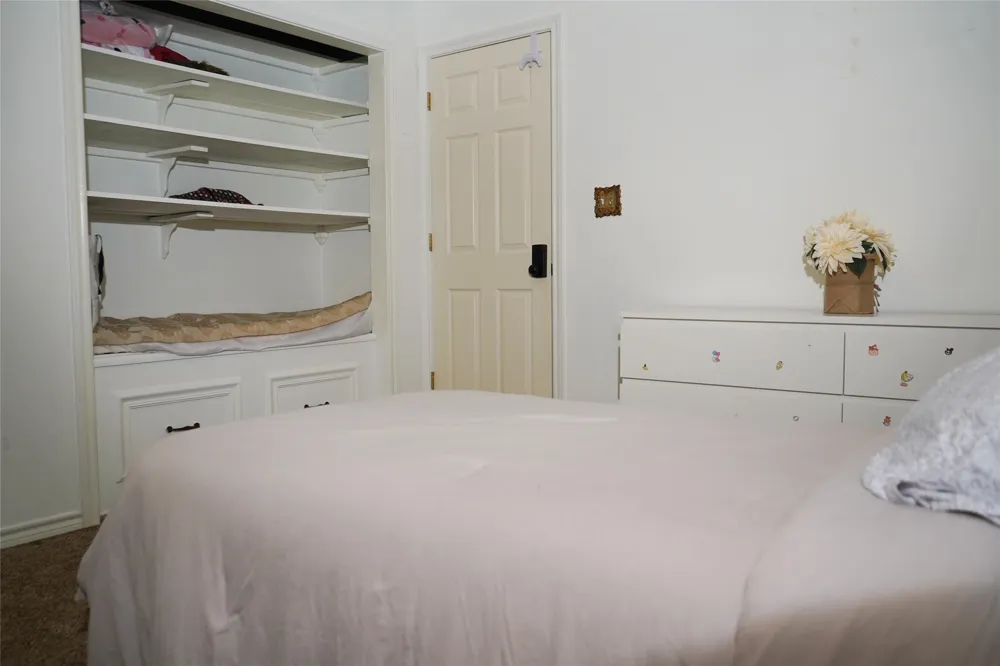 286 W Ridge Street Decatur, TX 76234