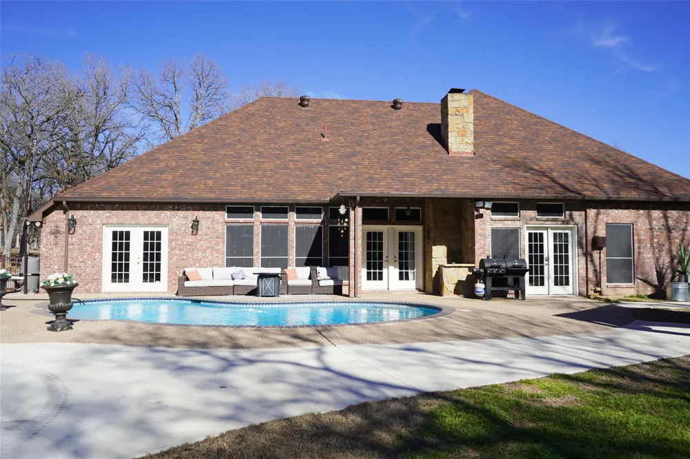 286 W Ridge Street Decatur, TX 76234
