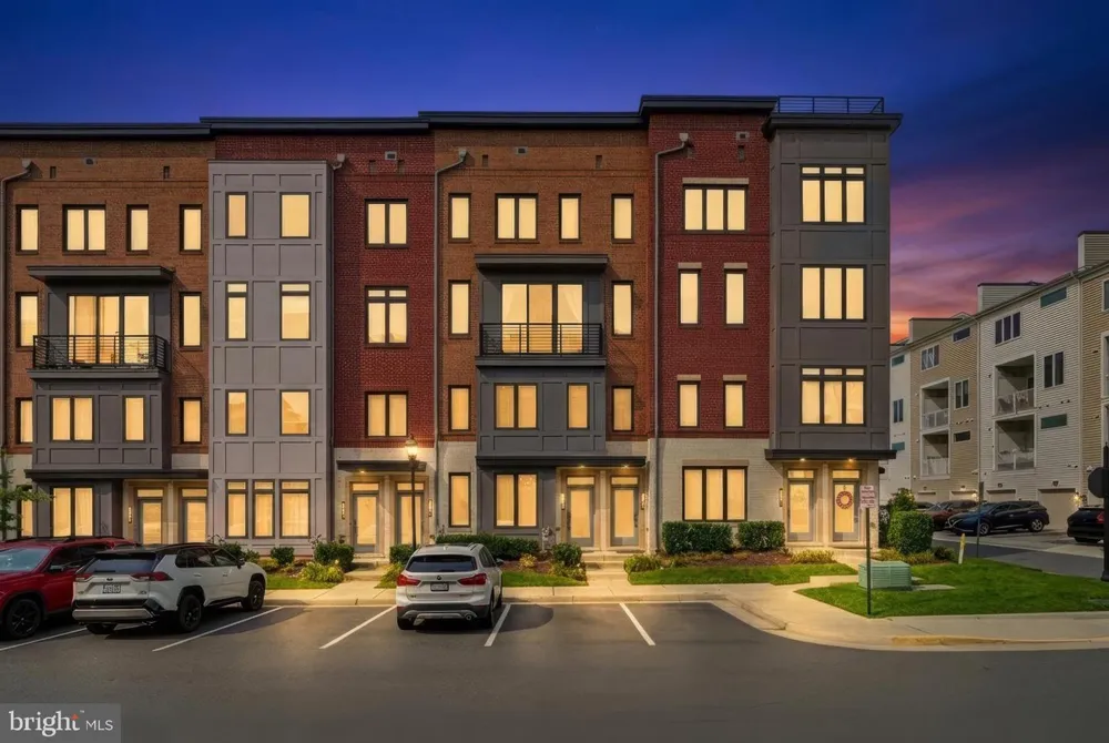 43185 MONGOLD SQUARE Ashburn, VA 20148