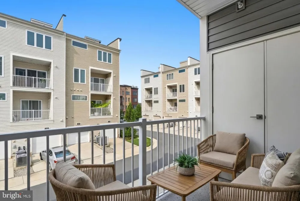 43185 MONGOLD SQUARE Ashburn, VA 20148