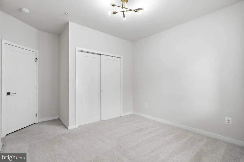 43185 MONGOLD SQUARE Ashburn, VA 20148