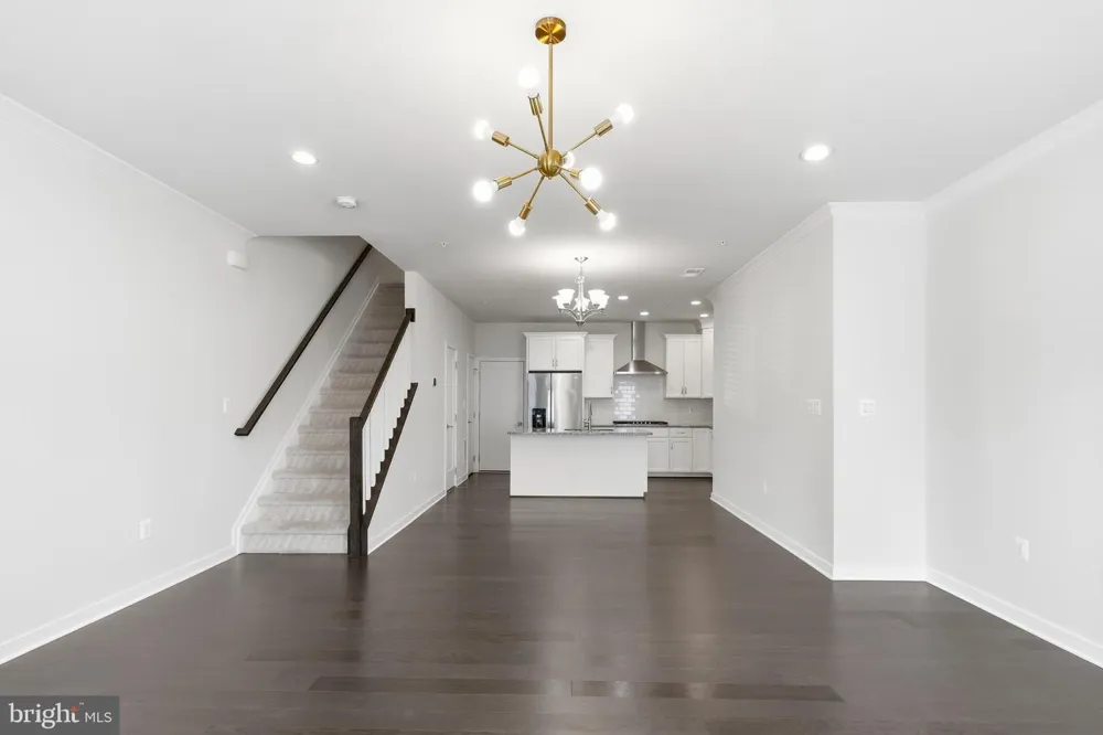 43185 MONGOLD SQUARE Ashburn, VA 20148