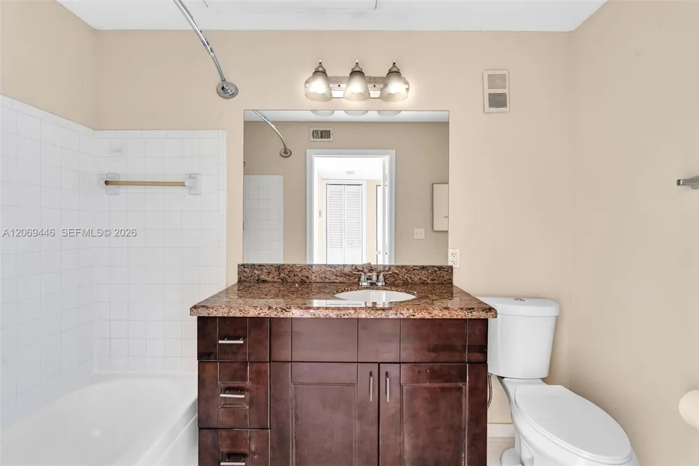 2667 NW 33rd St #2413 Oakland Park, FL 33309