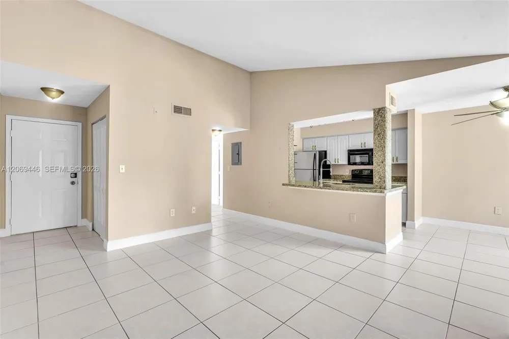 2667 NW 33rd St #2413 Oakland Park, FL 33309