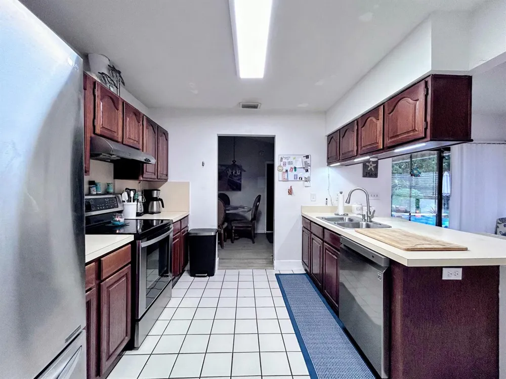 569 DOLLARSPOT COURT Wellington, FL 33414