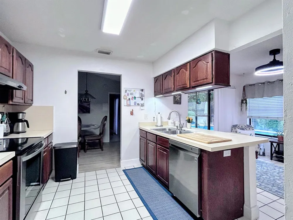569 DOLLARSPOT COURT Wellington, FL 33414