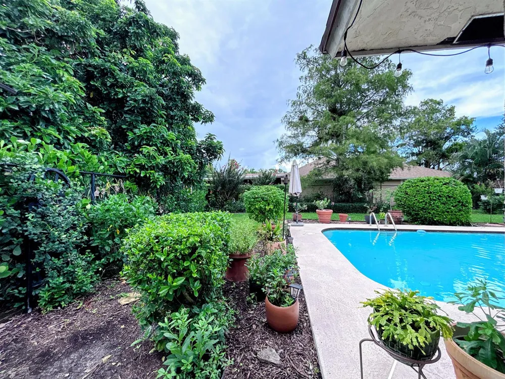 569 DOLLARSPOT COURT Wellington, FL 33414