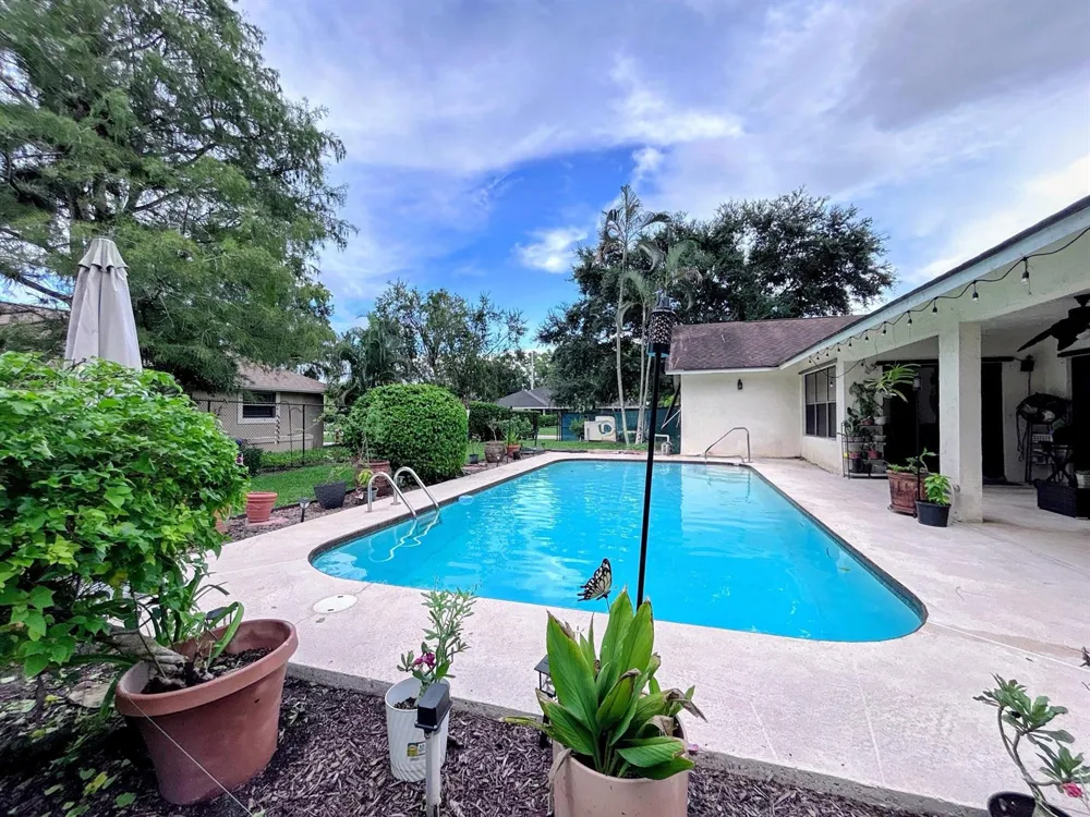 569 DOLLARSPOT COURT Wellington, FL 33414