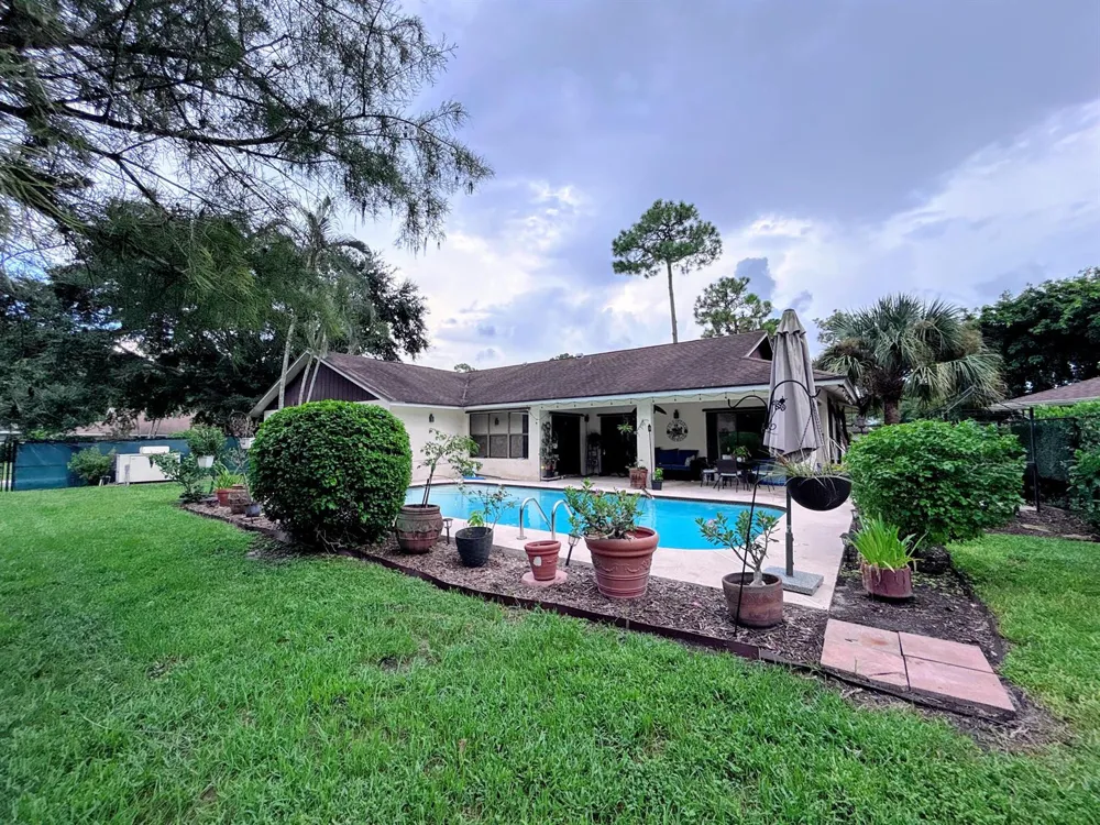 569 DOLLARSPOT COURT Wellington, FL 33414