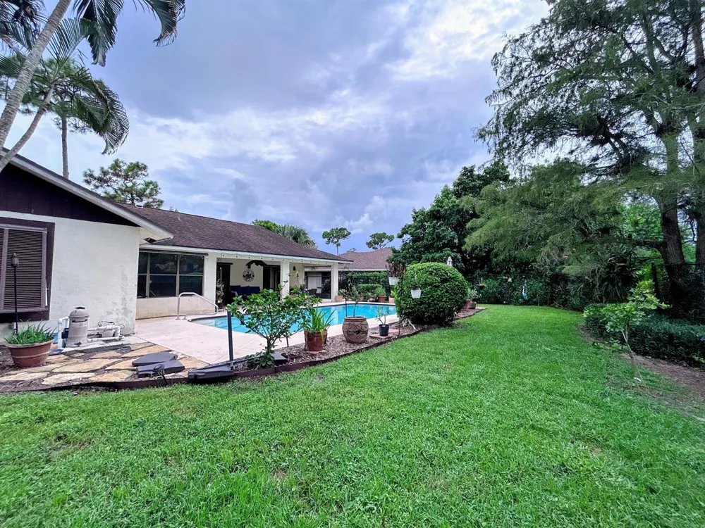569 DOLLARSPOT COURT Wellington, FL 33414