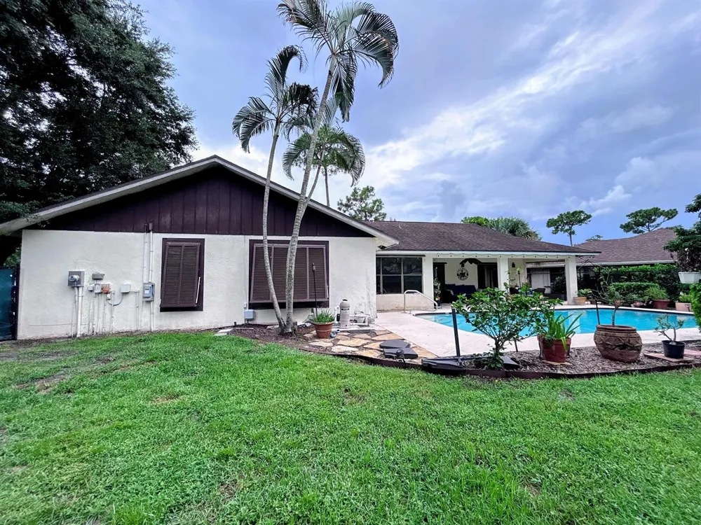 569 DOLLARSPOT COURT Wellington, FL 33414