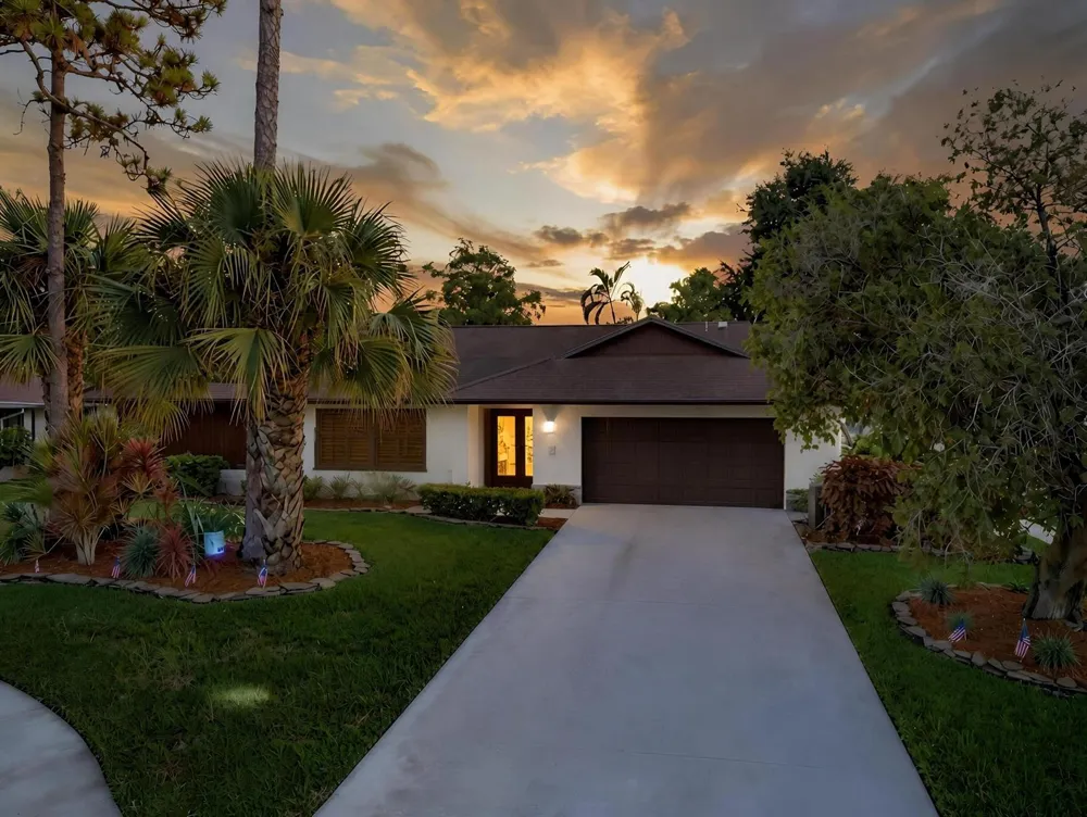 569 DOLLARSPOT COURT Wellington, FL 33414