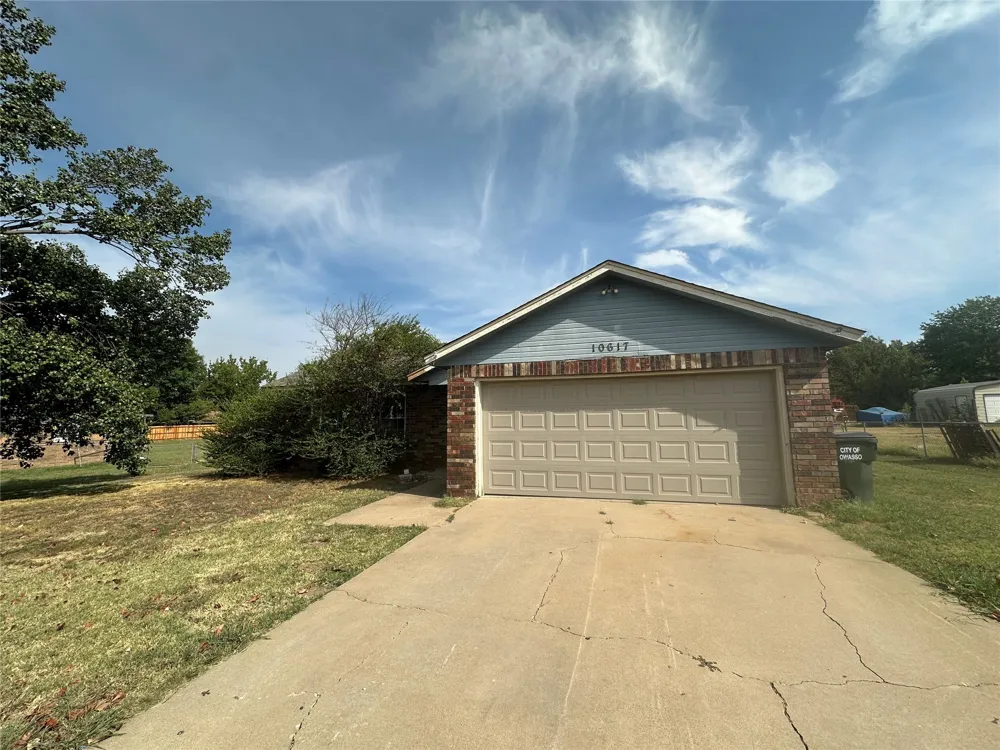 10617 E 112th Place Owasso, OK 74055