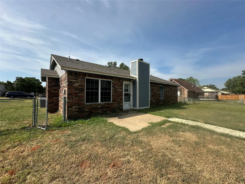 10617 E 112th Place Owasso, OK 74055