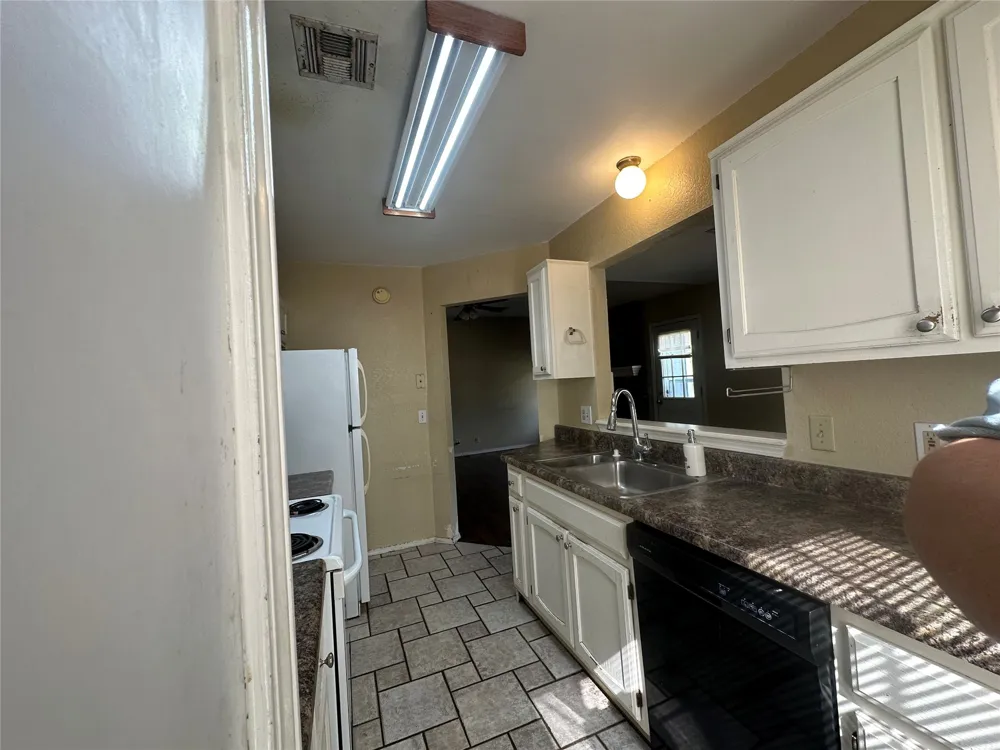 10617 E 112th Place Owasso, OK 74055