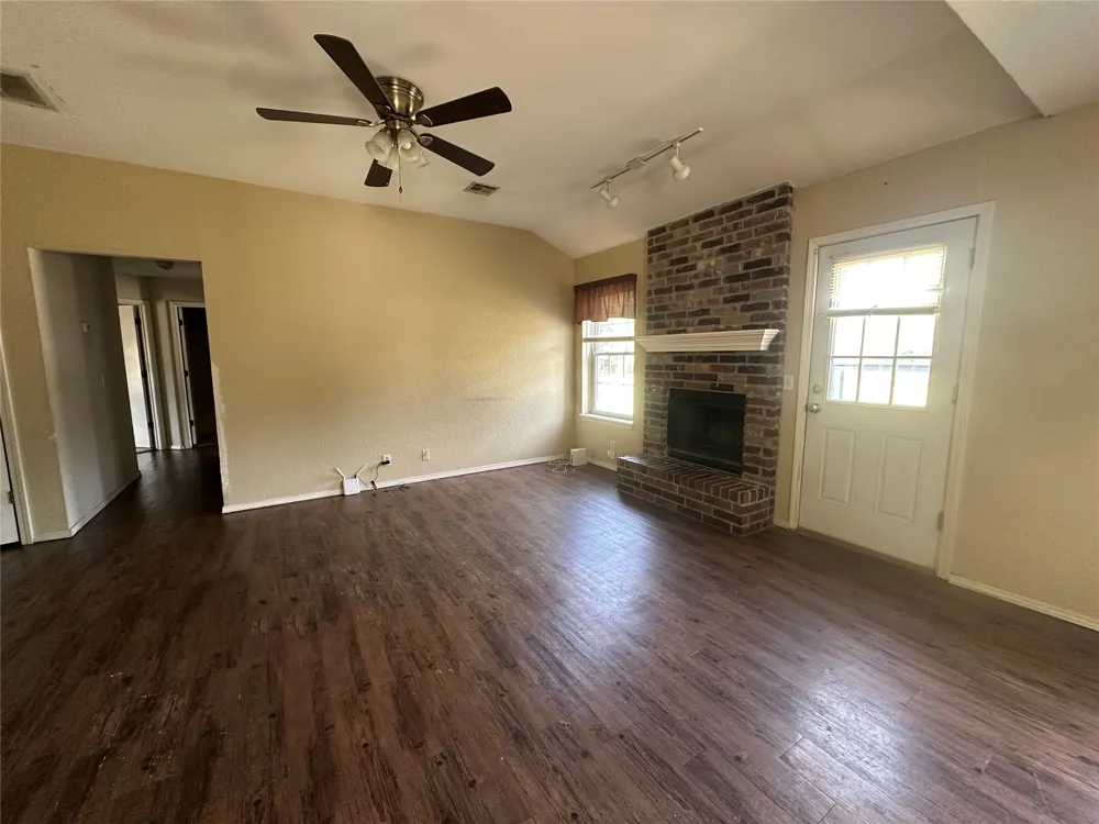 10617 E 112th Place Owasso, OK 74055
