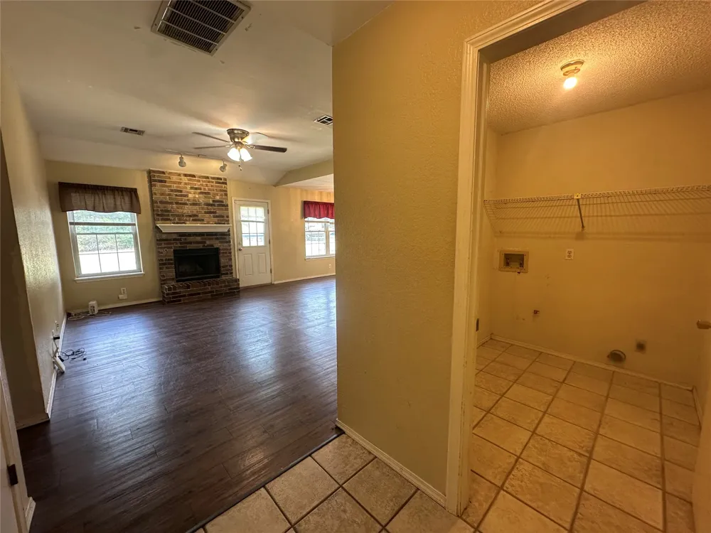 10617 E 112th Place Owasso, OK 74055