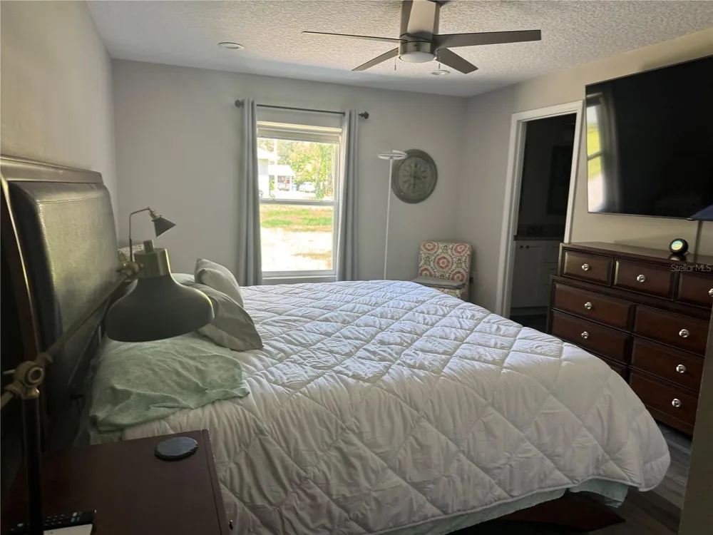 1922 ALMOND STREET Orange City, FL 32763