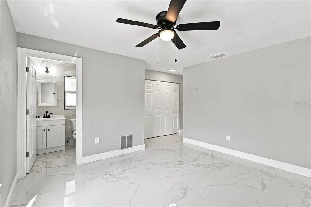 7033 WENTWORTH WAY New Port Richey, FL 34655