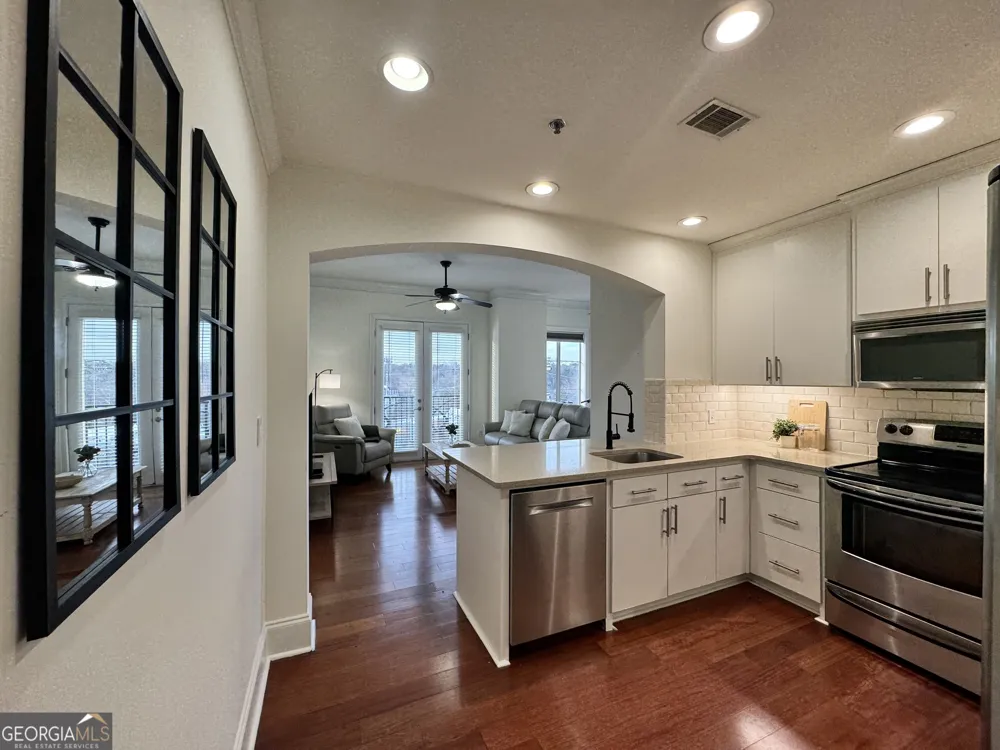2277 Peachtree RD NE Atlanta, GA 30309