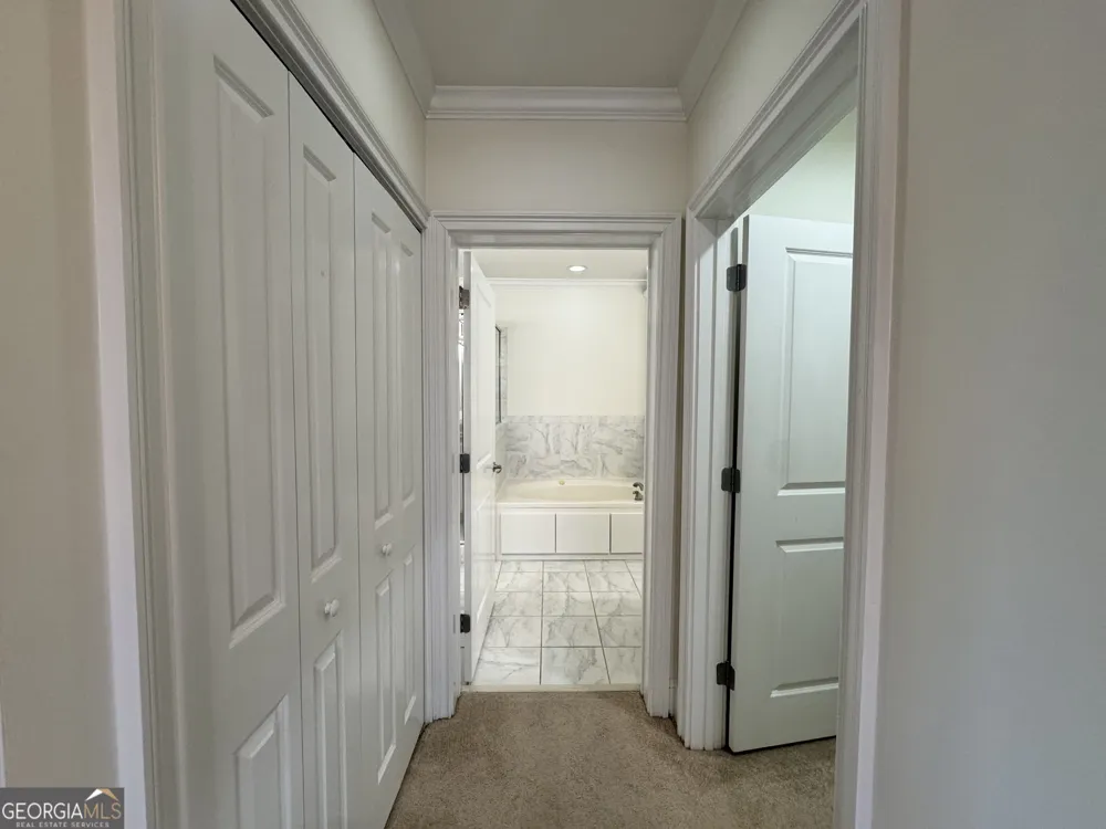 2277 Peachtree RD NE Atlanta, GA 30309