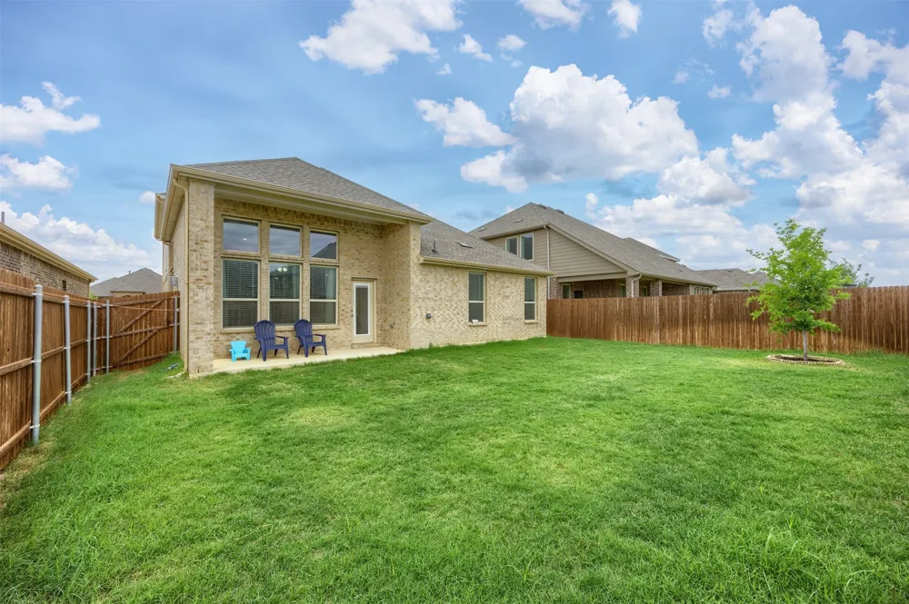 3808 High Country Road Aubrey, TX 76227