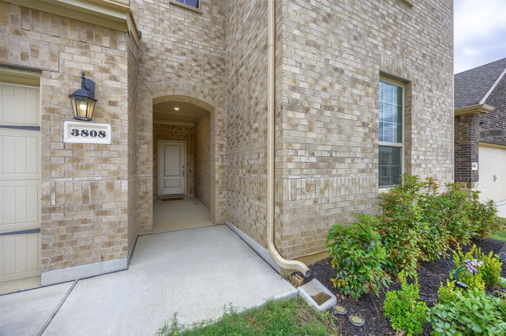 3808 High Country Road Aubrey, TX 76227