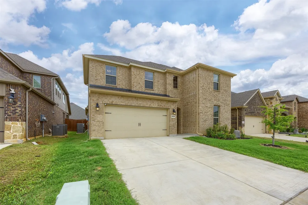 3808 High Country Road Aubrey, TX 76227