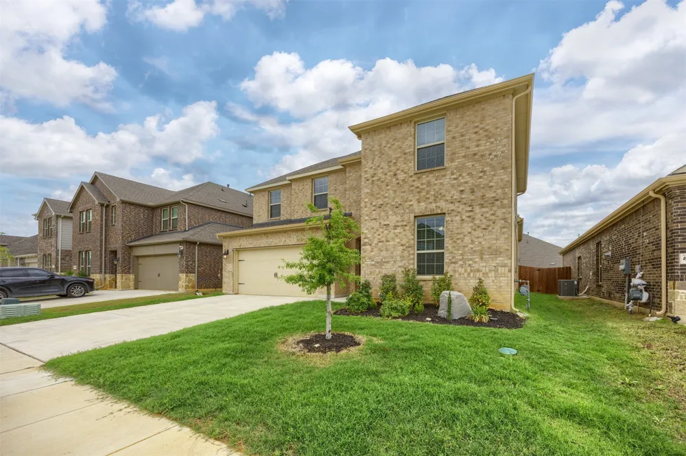 3808 High Country Road Aubrey, TX 76227