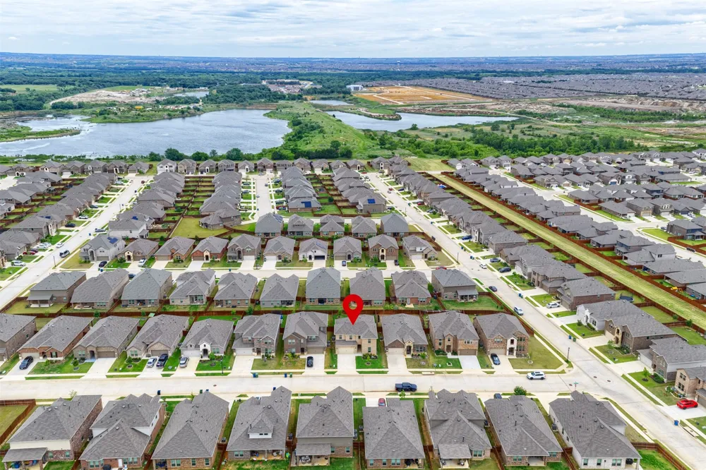 3808 High Country Road Aubrey, TX 76227