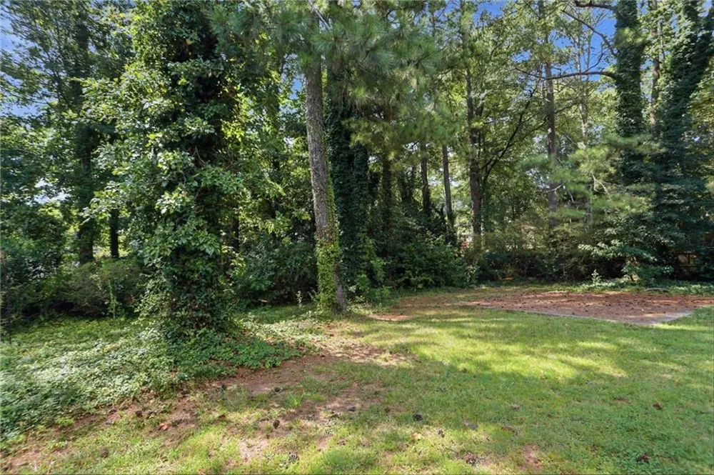 1281 Lee Ann Drive Decatur, GA 30035