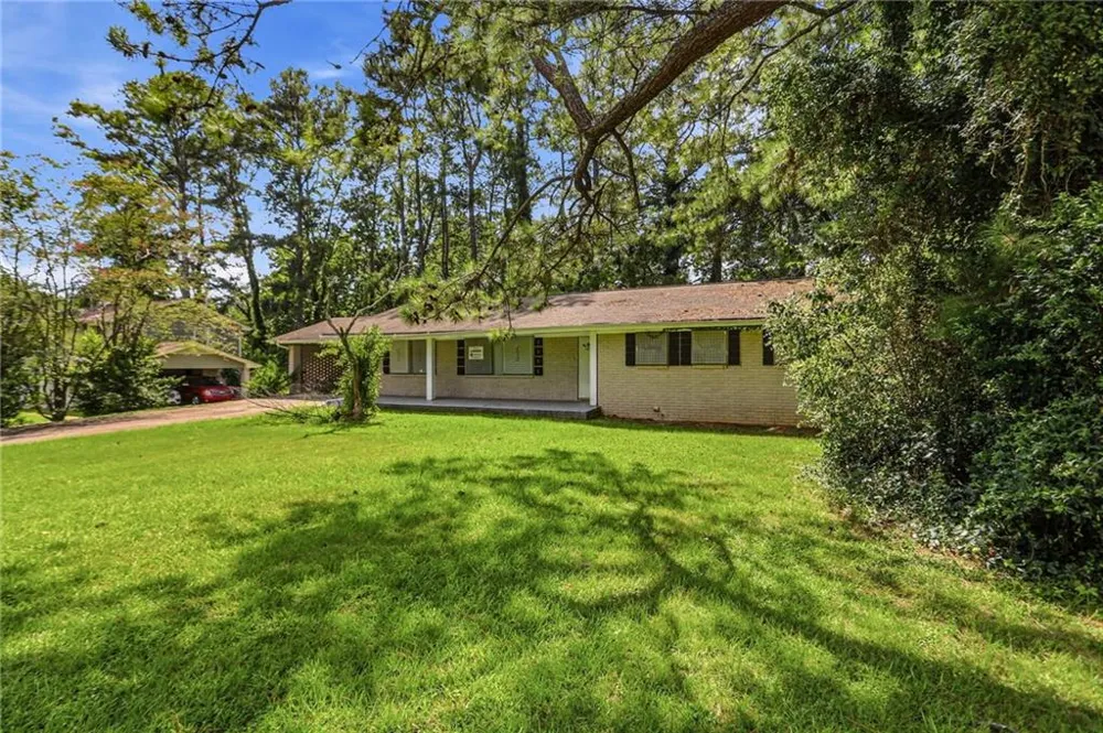 1281 Lee Ann Drive Decatur, GA 30035