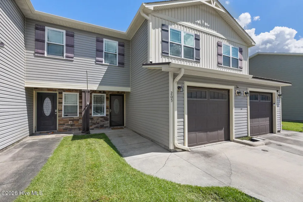205 Kenan Loop Jacksonville, NC 28546